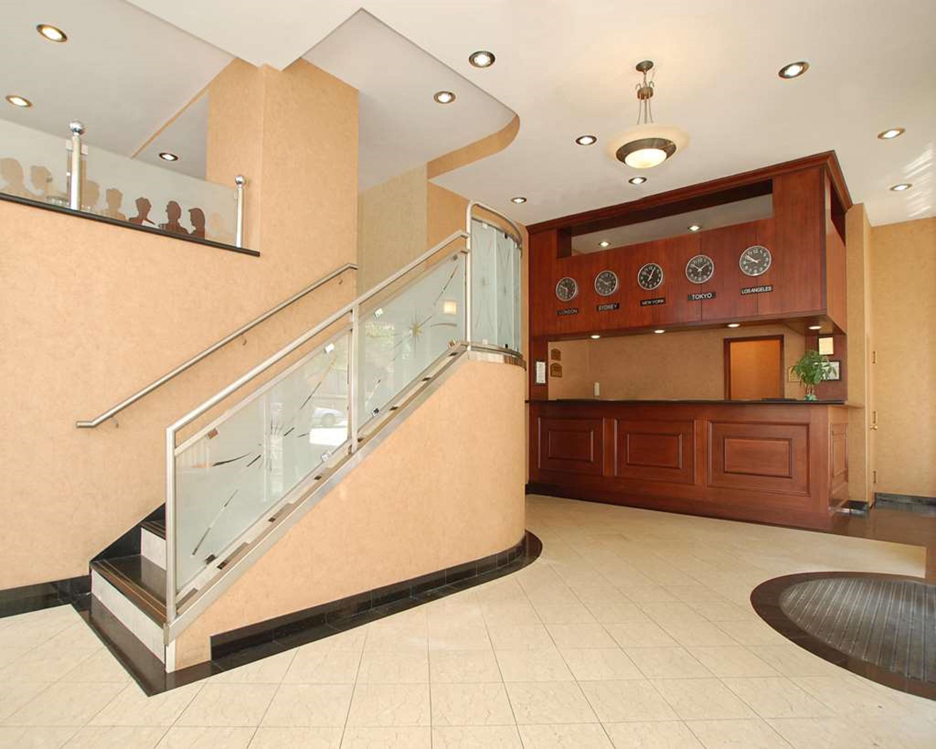 Red Lion Inn & Suites Long Island City New York Bagian luar foto